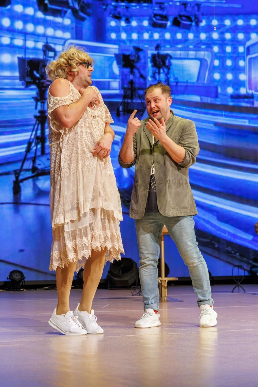 Nur Männer in der Show